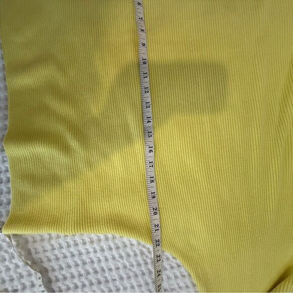 New CeCe Bright Yellow Ribbed Knit Sweater Dolman Sleeves Boat Neck Boho - Picture 7 of 9